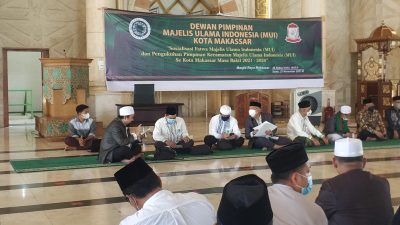 Pengurus MUI Kecamatan Se-kota Makassar Dilantik Dirangkaikan dengan Sosialisasi Fatwa
