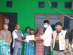 Salurkan Bantuan Korban Banjir Cabbue Dari Muhammadiyah Soppeng Lewat Lazismu