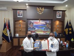 Tulis Buku Tentang Energy Terbarukan, Dekan FT Uncen Sambangi Kemenkumham Urus Hak Cipta