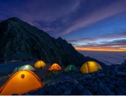 Benda Yang Tidak Perlu Dibawa Saat Mendaki Gunung, Perhatikan Jika Anda Pendaki Sejati