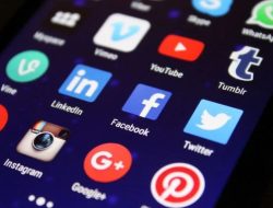 Gempuran Media Sosial Membunuh Produktifitas? Lakukan Hal Ini Agar Kalian Bisa Produktif Tanpa Mengabaikan Medsos