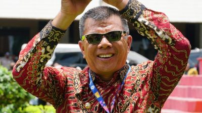 Pertama Kalinya, Bupati Andi Utta Terima Piala Adipura