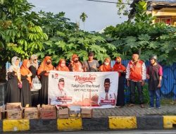 PKS Jayapura Bagi Ribuan Takjil Buka Puasa Untuk Masyarakat 