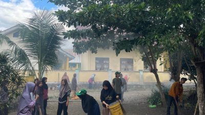 Mahasiswa KKN Kelurahan Kaca Gelar Kerja Bakti Menuai Apresiasi dan Semangat Masyarakat