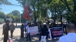 Mahasiswa Selayar Demo di Polda Sulsel Desak Berantas Mafia Ilegal Fishing di Selayar